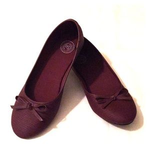 SO Burgundy Bow Flats
